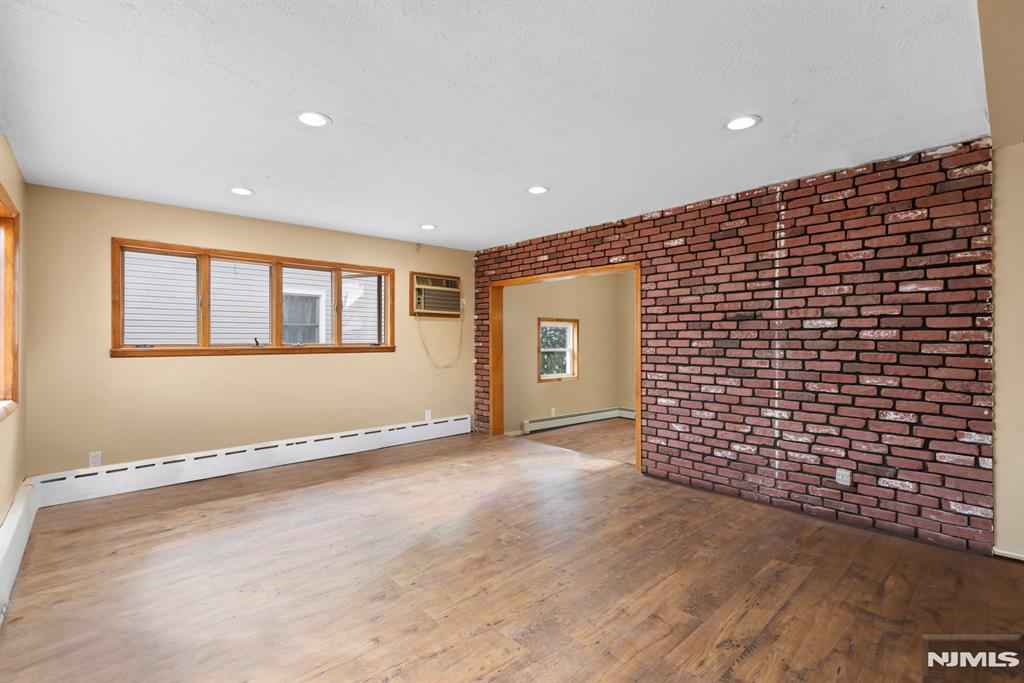 439 Cliff Street