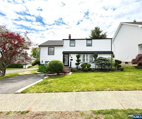 Photo of 44 Leonhardt, Saddle Brook, NJ 07663 (MLS # 26020712)