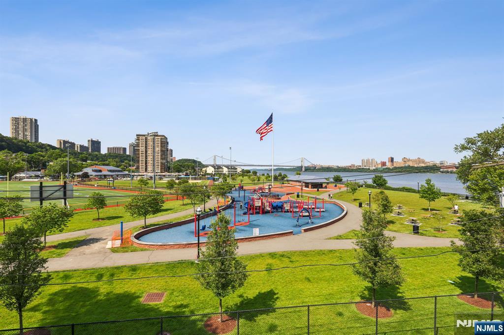 Rental Property at 1111 River Rd H20, Edgewater, New Jersey - Bedrooms: 1 
Bathrooms: 2 
Rooms: 3  - $3,200 MO.