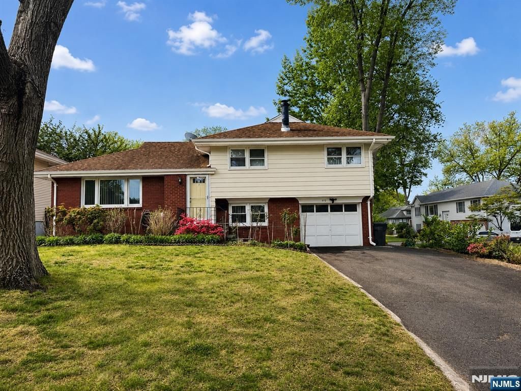 Photo of 372 Main Street, Bergenfield, NJ 07621 (MLS # 26016345)