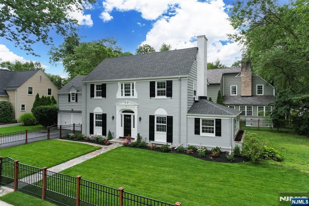 12 Marquette Road