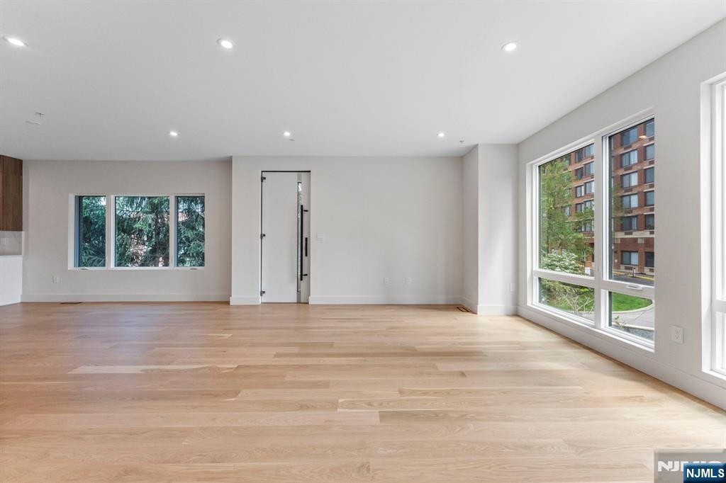 135 Old Palisade Road