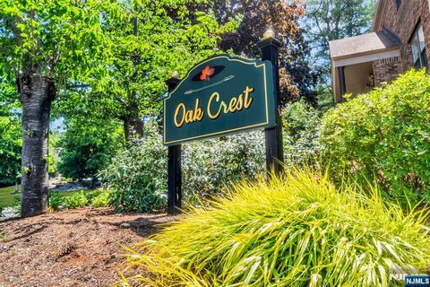 Photo of 101 Oak Street #F6, Oakland, NJ 07436 (MLS # 26017854)