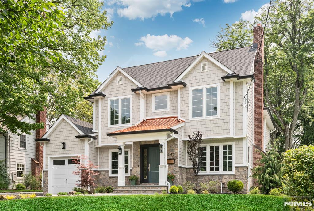 642 Sherwood Road