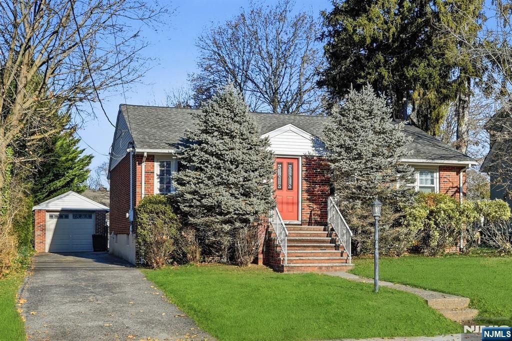 Photo of 351 Harristown Road, Glen Rock, NJ 07452 (MLS # 25042429)