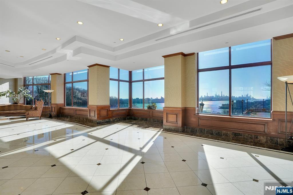 100 Old Palisade Road 1610