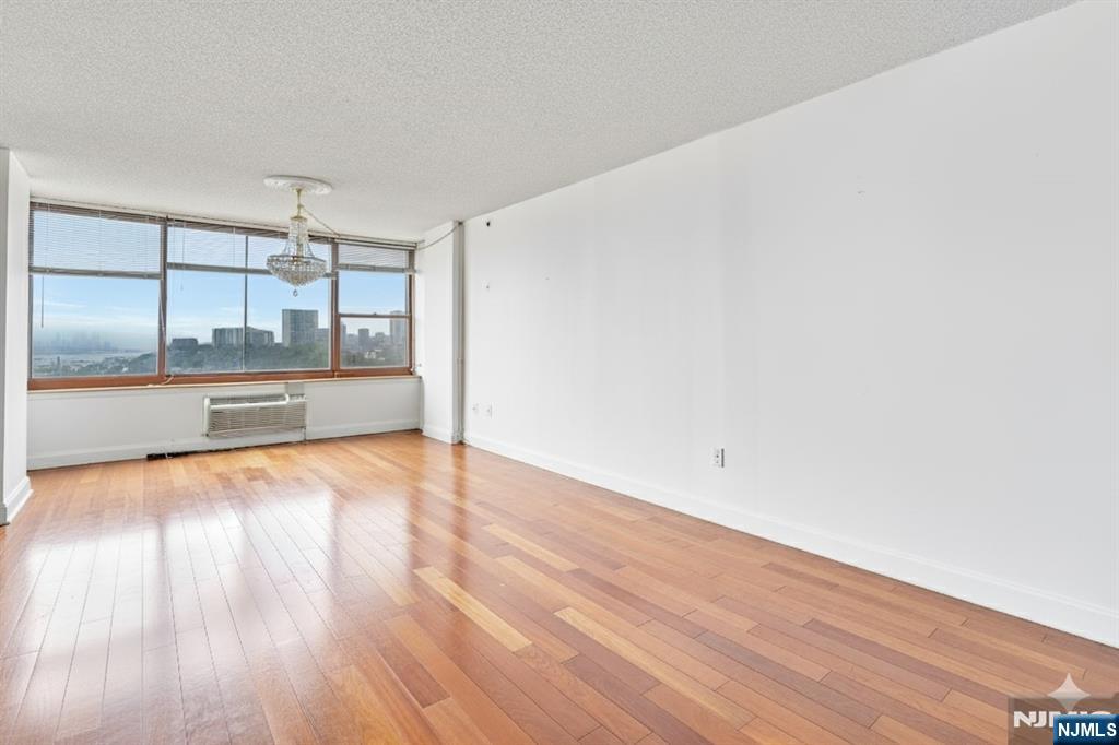 100 Old Palisade Road 1610