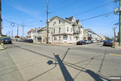 Photo of 196198 Beech, Paterson, NJ 07501 (MLS # 25036382)