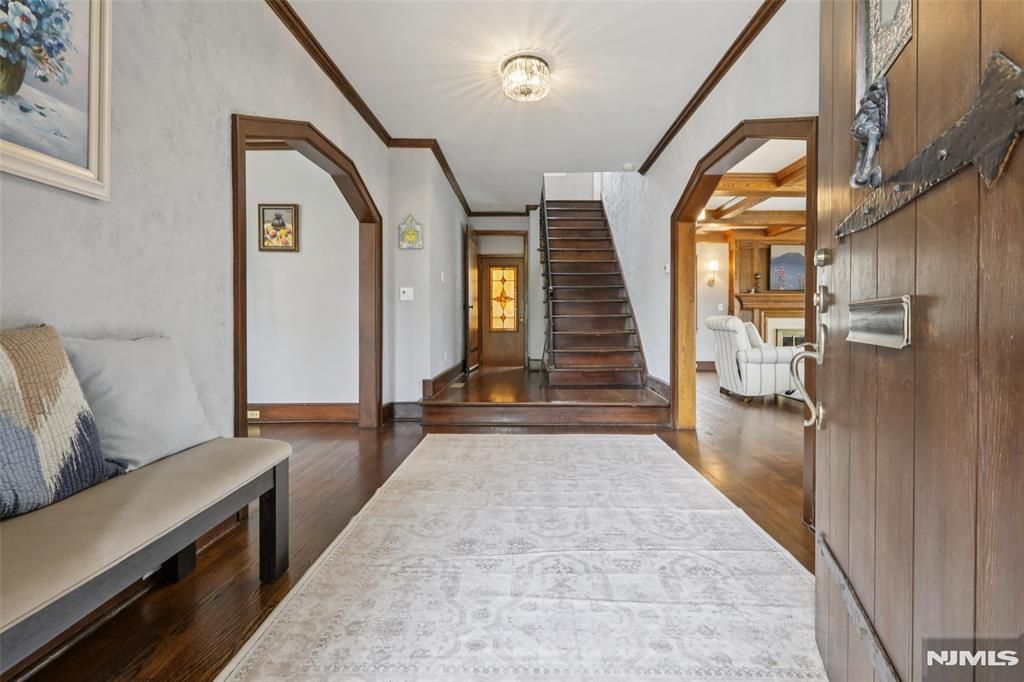 Photo of 400 Heights Road, Ridgewood Village, NJ 07450 (MLS # 26012273)