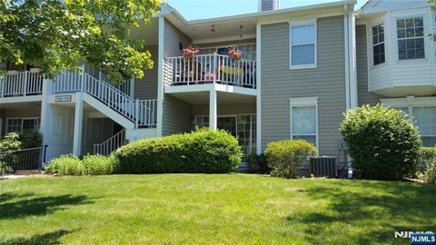 Photo of 1138 Sycamore, Mahwah, NJ 07430 (MLS # 26013193)