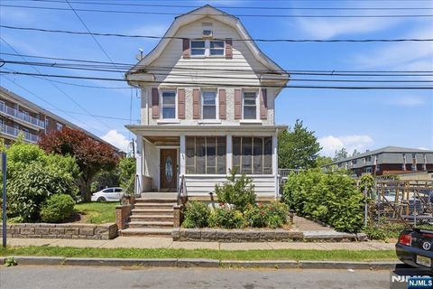 Photo of 90 Dewitt PL #2, Hackensack, NJ 07601 (MLS # 26021412)