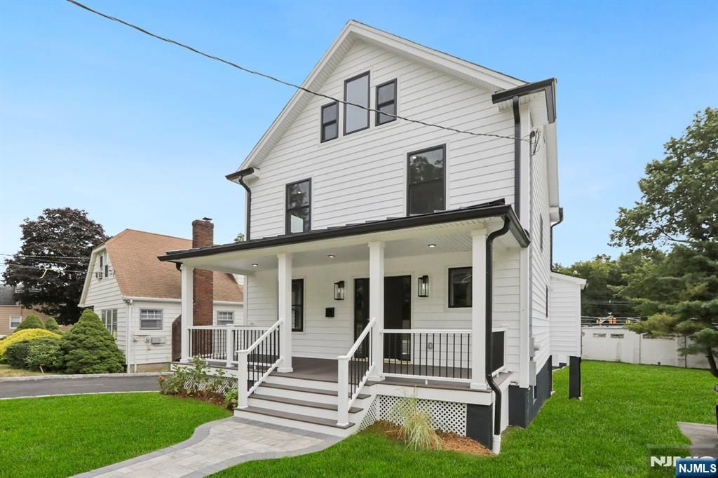 Photo of 76 Elm Road, Caldwell, NJ 07006 (MLS # 26006339)