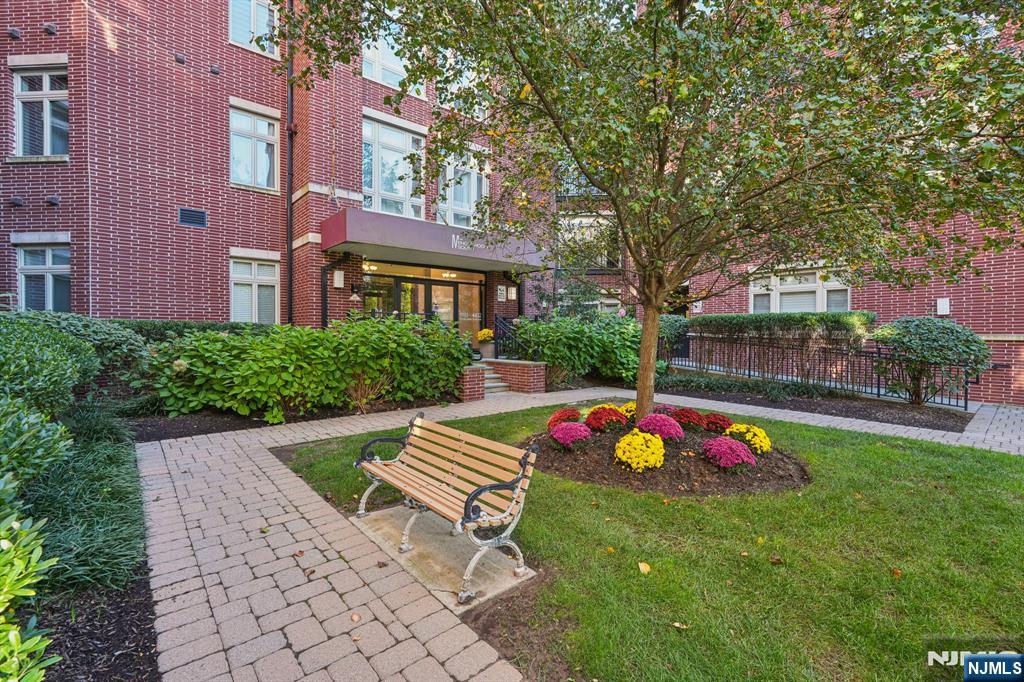 4403 Riverview Avenue 403