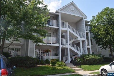 Photo of 1104 Sage Court, Mahwah, NJ 07430 (MLS # 26036332)