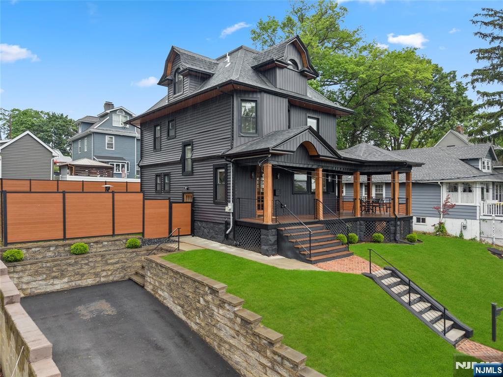 187 Hillside Avenue