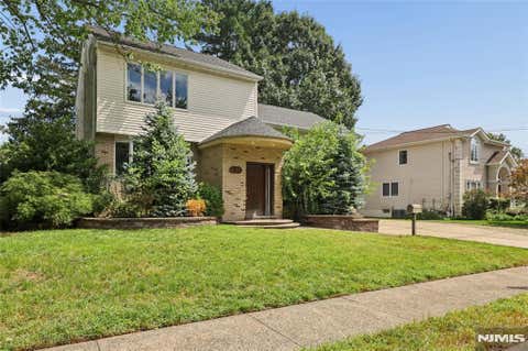 Photo of 307 Dorothy St, Fair Lawn, NJ 07410 (MLS # 26031826)
