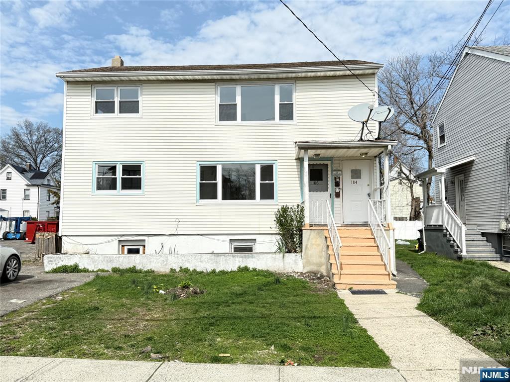 Property for Sale at 184 High Street, Hackensack, New Jersey - Bedrooms: 6 
Bathrooms: 3 
Rooms: 14  - $899,999