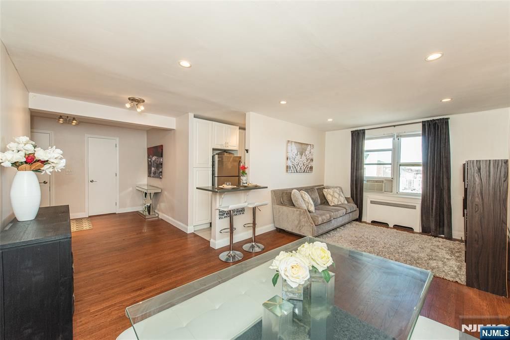 Photo of 8700 Boulevard East #3D, North Bergen, NJ 07047 (MLS # 26007819)