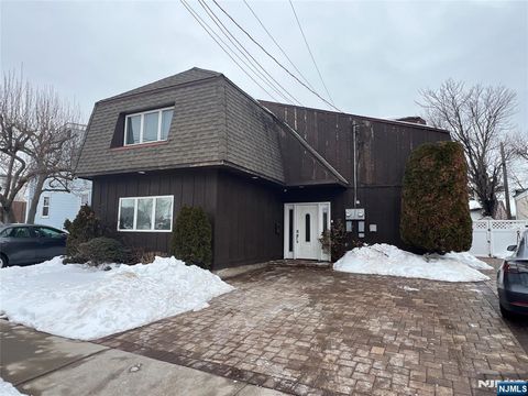 Photo of 32 Franklin St, Hackensack, NJ 07601 (MLS # 26003924)