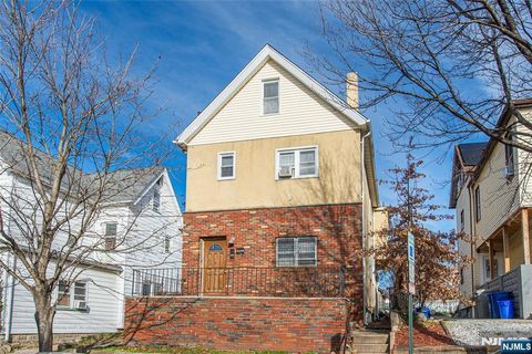Photo of 18 Van Rensselear Street, Belleville, NJ 07109 (MLS # 25043262)