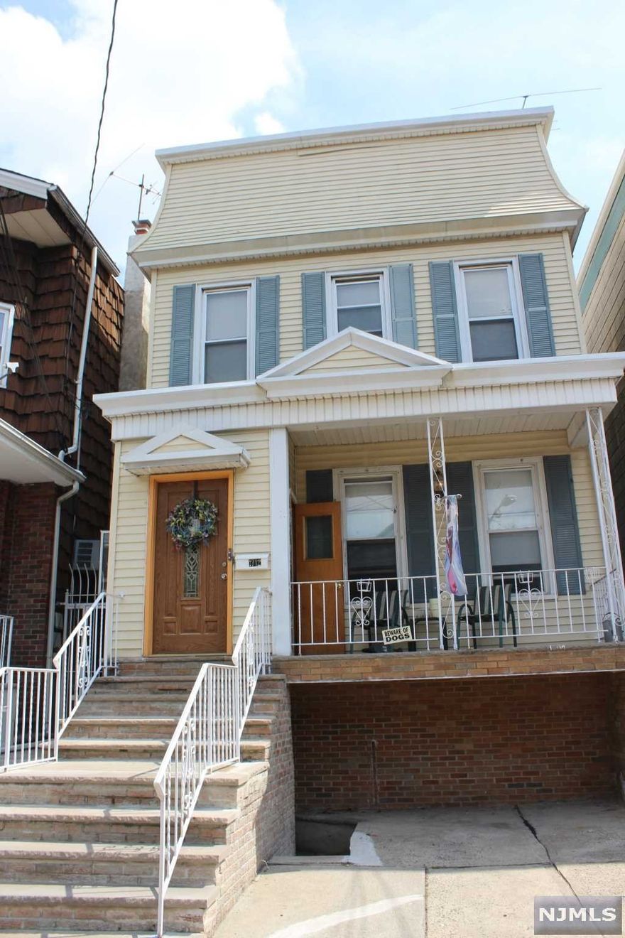 Two-family home located close to everything! First floor features two bedrooms, one full bathroom, living room, kitchen, and back patio perfect for entertaining! This is your opportunity to owner-occupy the first floor, and entertain all year round! Second floor features all the same as the first floor, with an added bonus of a walk-in closet that can also be used as storage or a small office. Upstairs layout slightly different than first floor. Basement features two rooms, boiler room, access to front and rear of the property. This home is close to shopping, restaurants, transportation, schools, parks, and houses of worship. Second car parking available on street blocking driveway. Unit also features a Bosch Stove and Microwave, and has Granite Countertops. This is your opportunity in a still-hot market, so don't miss out! Multiple Offers. Highest and Best due by Tuesday at 10:00am.