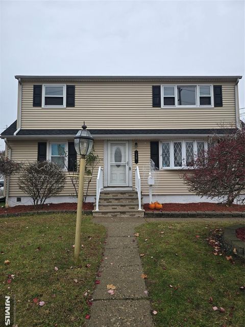 Photo of 18 Donna Dr #2, Wood Ridge, NJ 07075 (MLS # 25041693)