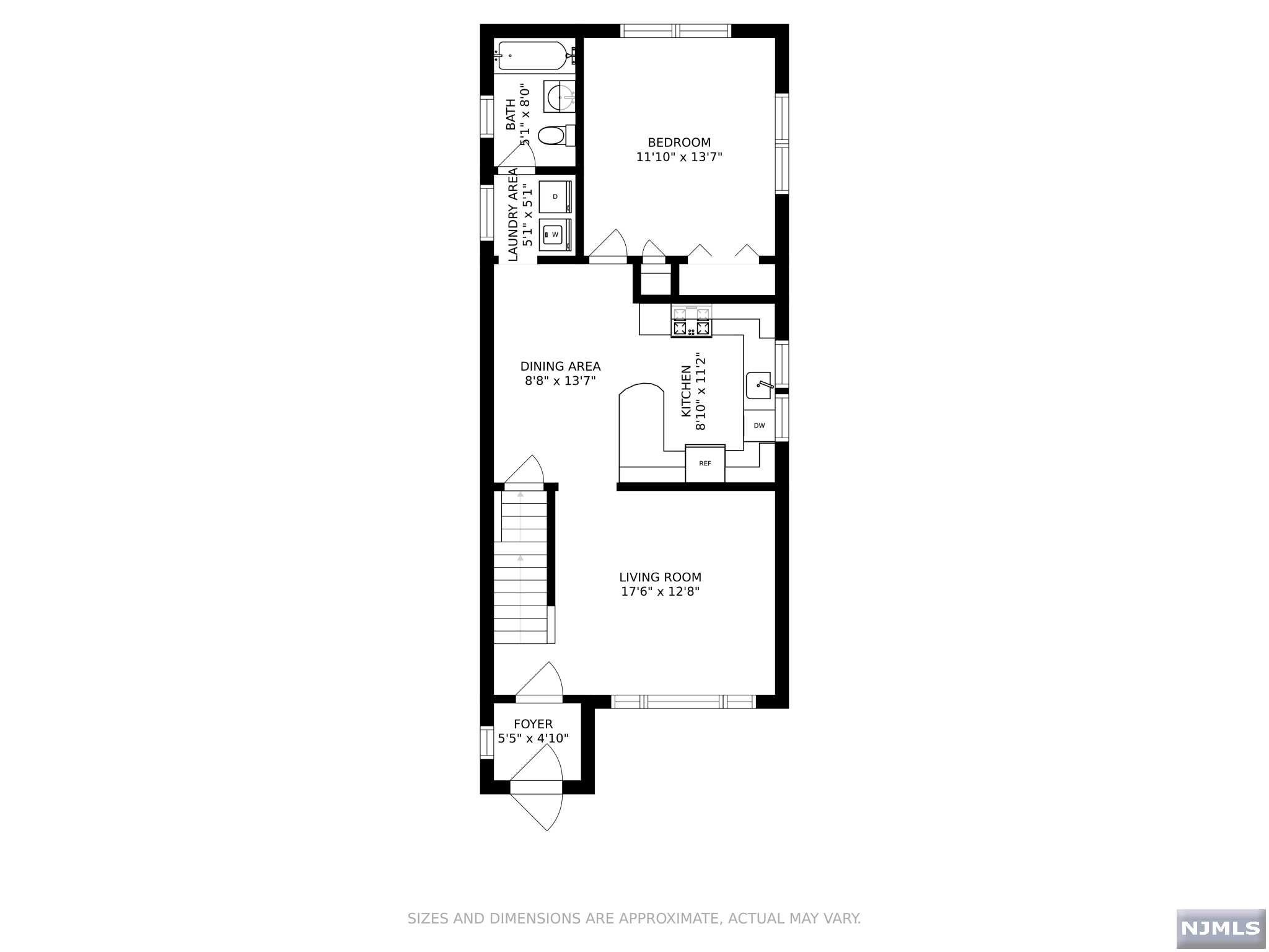 Main image without alt text