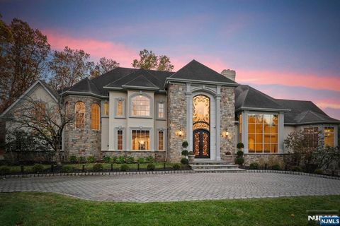 23 Hunter Ridge Woodcliff Lake NJ 07677