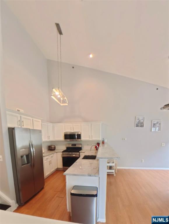 20 Midland Avenue H2