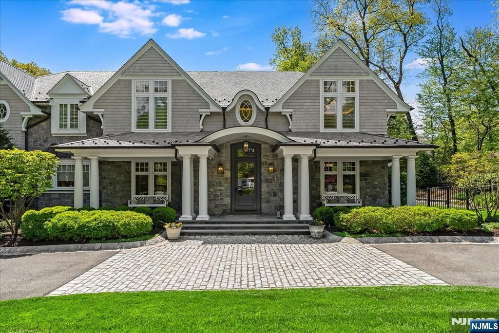Photo of 555 Miller Court, Wyckoff, NJ 07481 (MLS # 26016259)