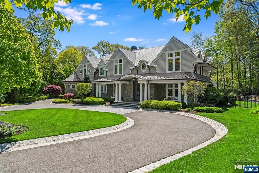 Photo of 555 Miller Court, Wyckoff, NJ 07481 (MLS # 26016259)