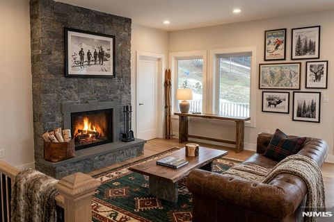 10 Alpine Trail Vernon NJ 07462