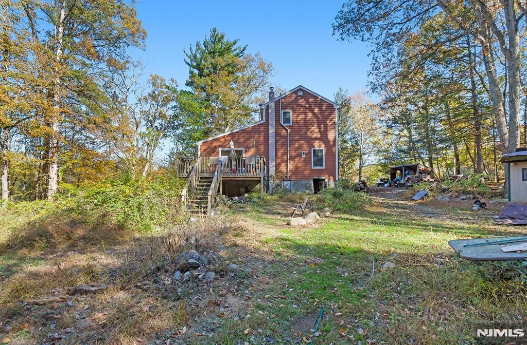 Photo of 70 Townsend Road, Wanaque, NJ 07465 (MLS # 25037251)