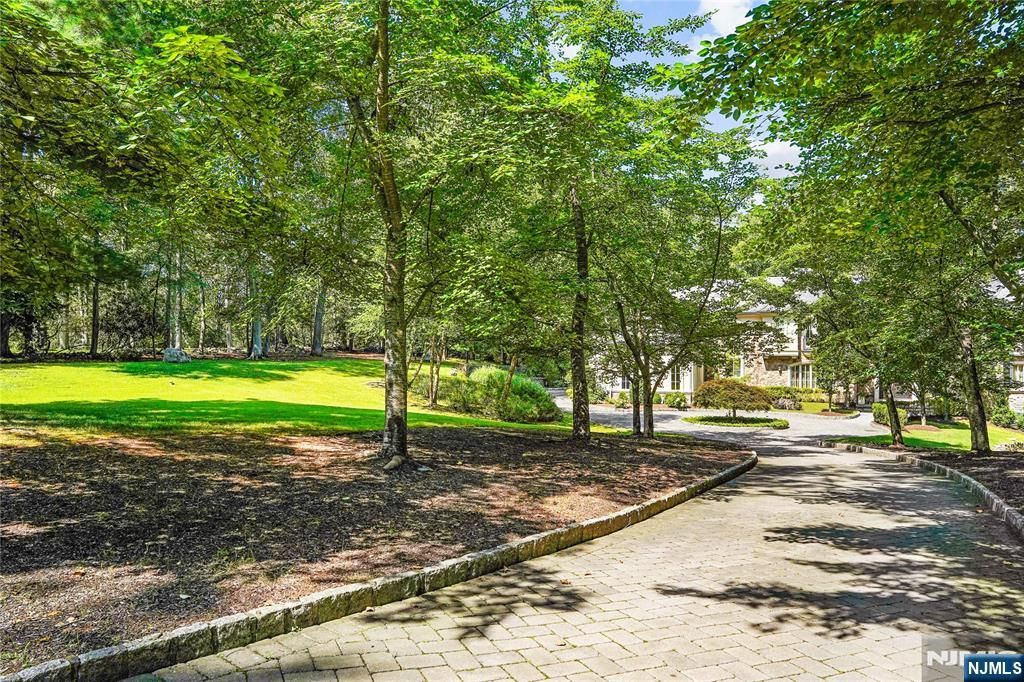 Photo of 15 N Church Road, Saddle River, NJ 07458 (MLS # 25010602)