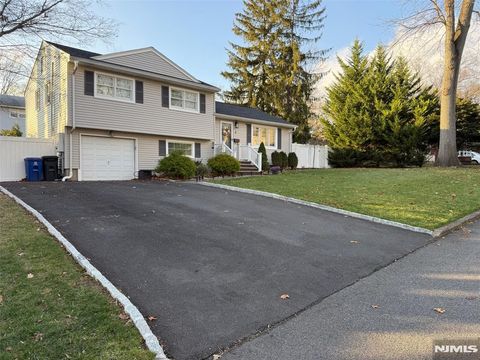 4 Hemlock Street Montvale NJ 07645