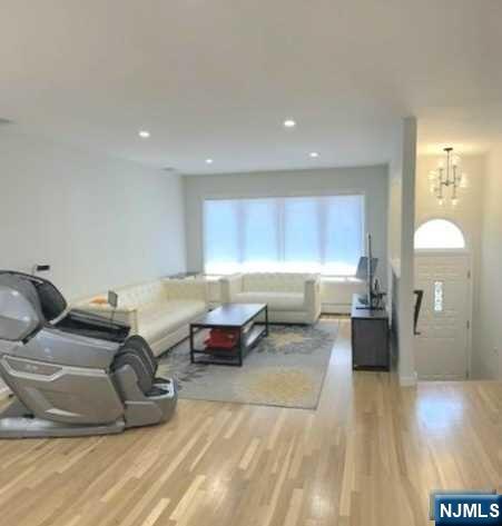 18 Short Street B