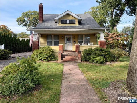 Photo of 120 Glen Avenue, Midland Park, NJ 07432 (MLS # 26040333)