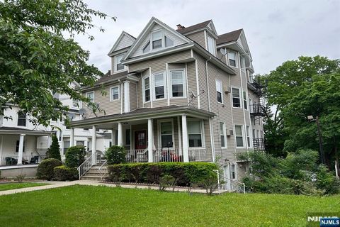 Photo of 43 S Willow St #5, Montclair, NJ 07042 (MLS # 26027829)