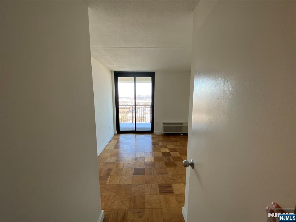 1275 15th Street 19C