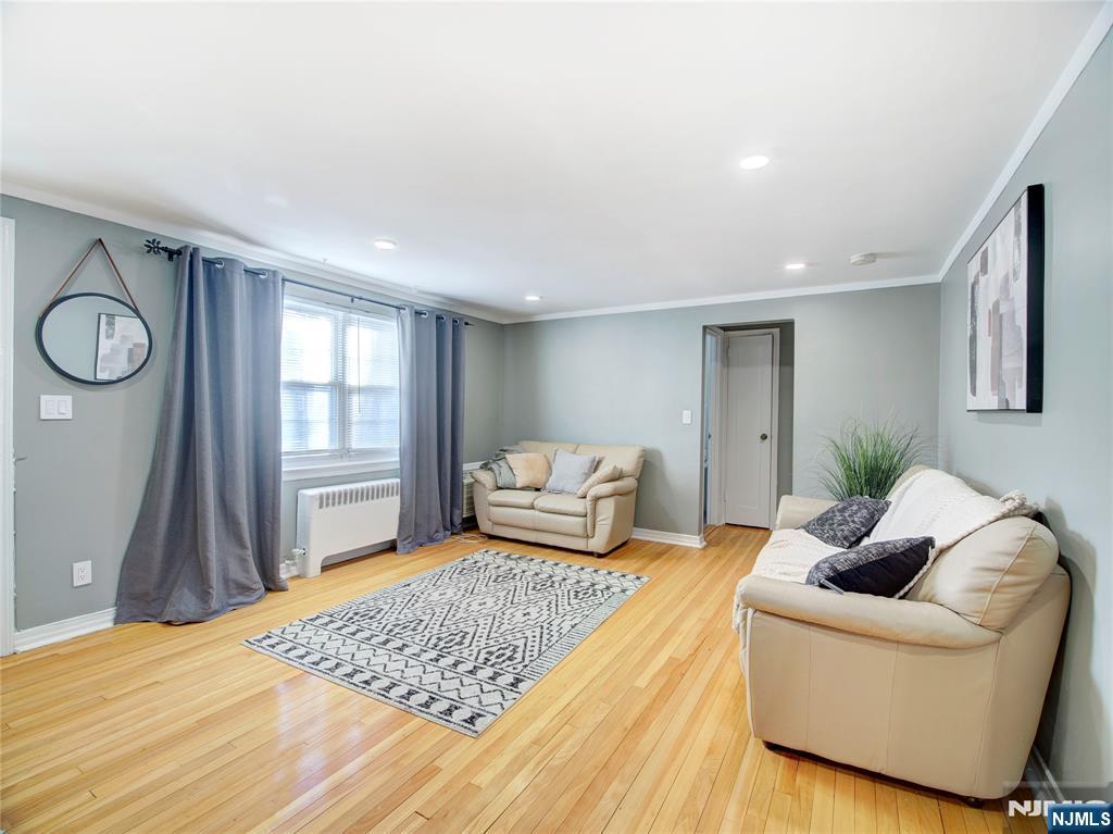Homes for Sale in Northern NJ | ThisIsRiverEdge.com 57 Clark Court 57
