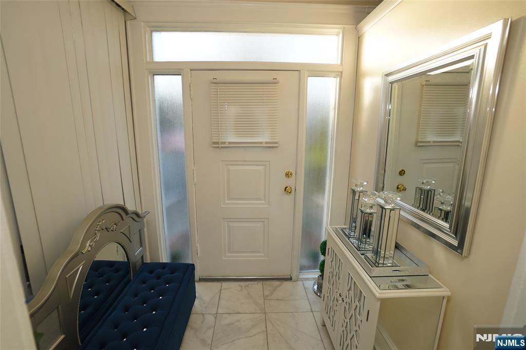 Photo of 710 Hillside Avenue, Cliffside Park, NJ 07010 (MLS # 25036148)