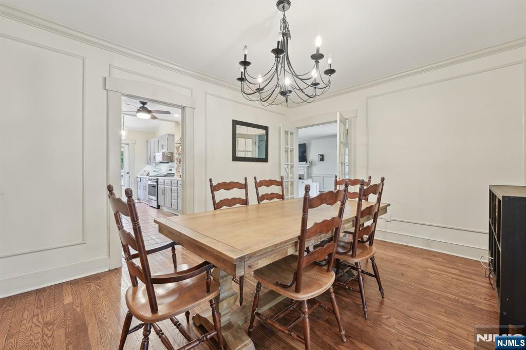 211 Pinelynn Road