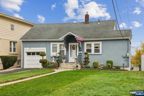 438 Harrison Avenue Lodi NJ 07644