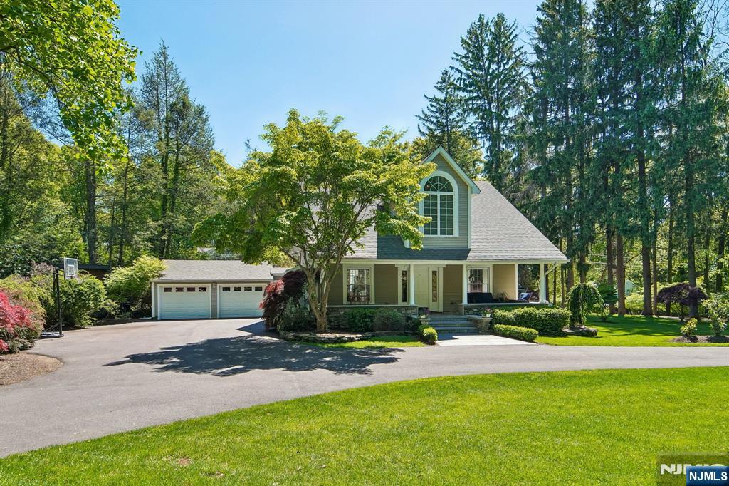 42 Hillside Avenue