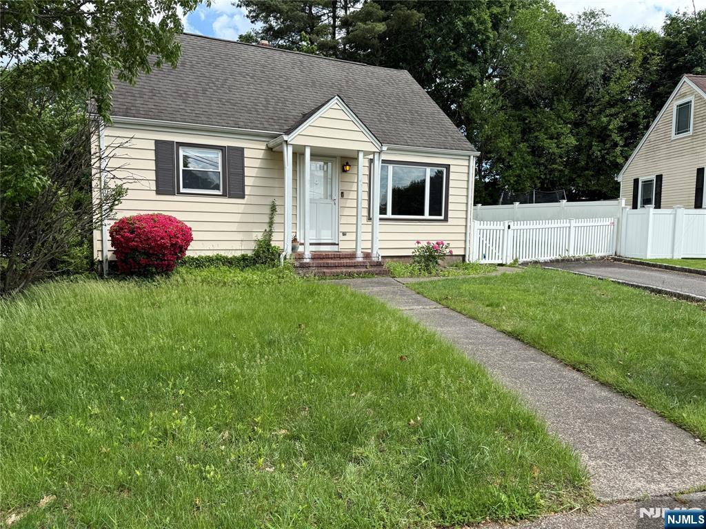 Property for Sale at 67 Walsh Drive, Dumont, New Jersey - Bedrooms: 4 
Bathrooms: 2 
Rooms: 6  - $500,000