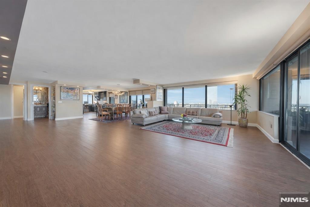 1500 Palisade Avenue 20A