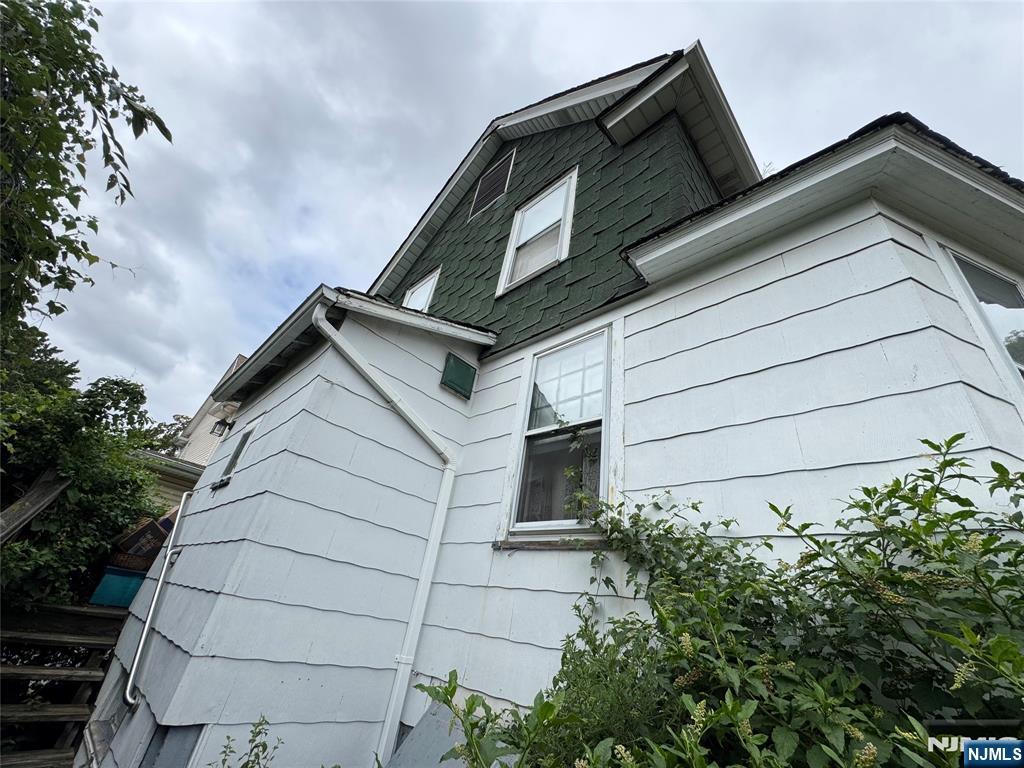 80 Grove Street