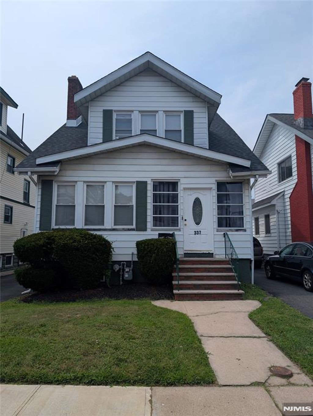 Photo of 337 Maple Avenue, East Orange, NJ 07017 (MLS # 25037369)
