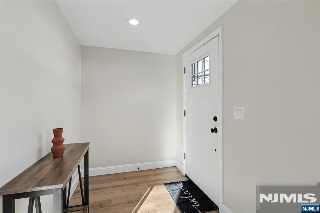 22 W Central Avenue