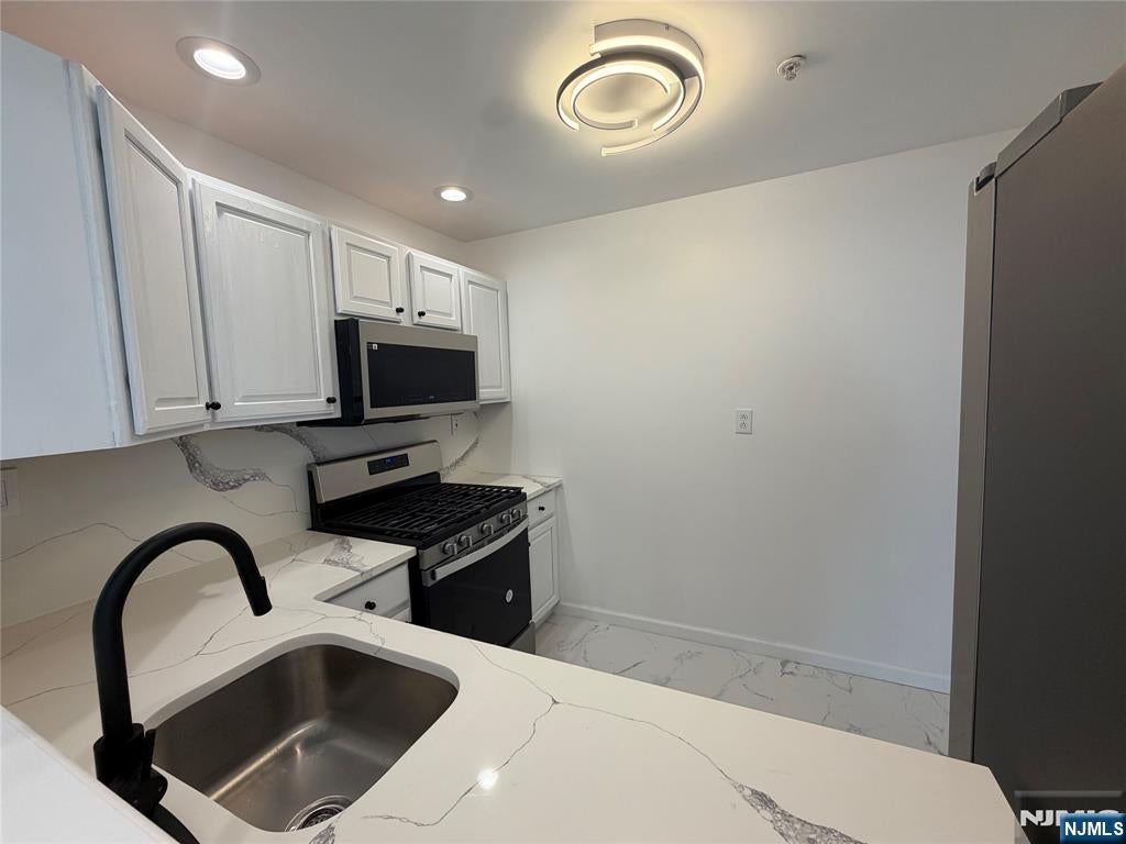 131 Clinton Place 214
